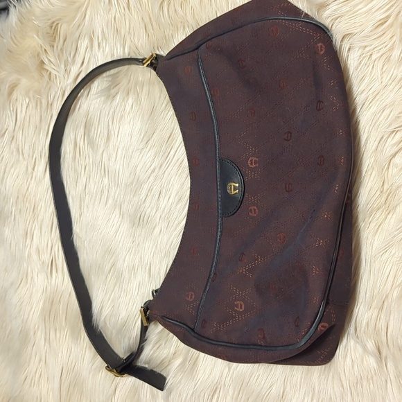 Etienne Aigner Handbags - Etienne Aigner shoulder purse
